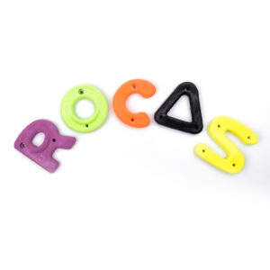 Presas de escalada Canary Holds: Conjunto de presas en forma de letras del abecedario para personalizar tus desafíos.
